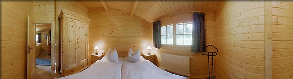 360-Grad-Panorama Zweites Schlafzimmer im Ferienhaus 19 · Ferienpark am Ellbogensee