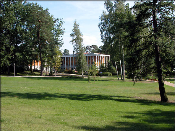 Foto: Kurpark und SaarowTherme in Bad Saarow Pieskow