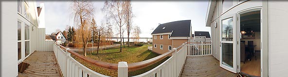 360-Grad-Panorama Ferienhaus "Kapitän" Balkon im OG - Marinapark Scharmuetzelsee